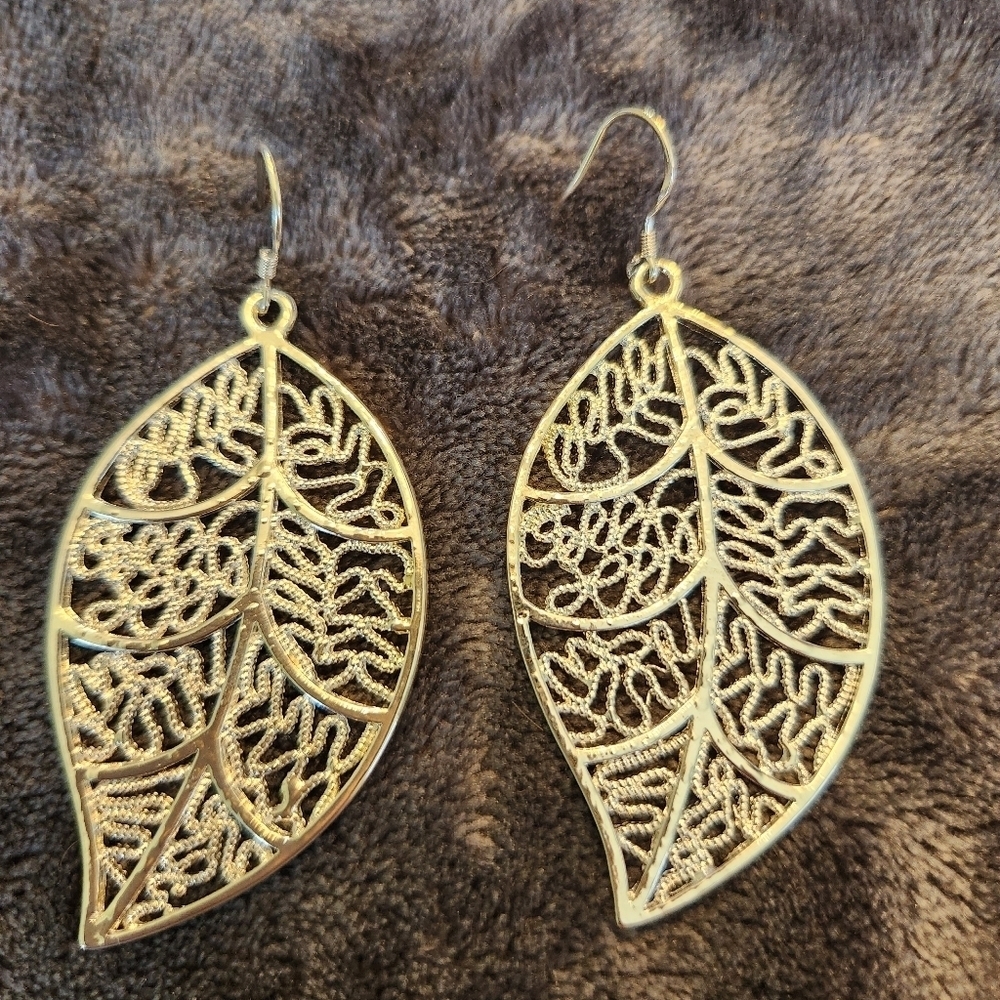 Elegant Silver Tone Filigree 2 1/2" Drop Leaf Earrings
